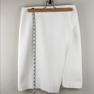 White House Black Market pencil skirt.size 4 UEC